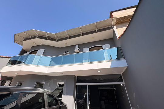 Garagem de casa à venda com 3 quartos, 225m² em Jardim Santo Alberto, Santo André