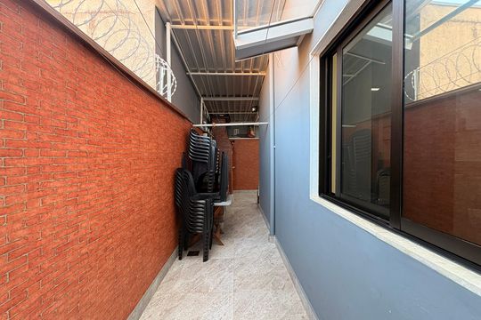 Quintal  de casa à venda com 3 quartos, 225m² em Jardim Santo Alberto, Santo André