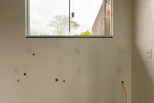 Cozinha de apartamento para alugar com 1 quarto, 30m² em São João do Rio Vermelho, Florianópolis