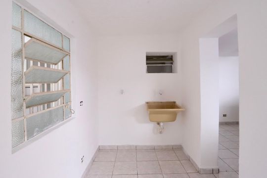 Lavanderia de casa para alugar com 1 quarto, 72m² em Vila Invernada, São Paulo