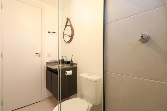 Banheiro de apartamento para alugar com 2 quartos, 42m² em Barra Funda, São Paulo