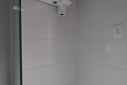 Banheiro de apartamento à venda com 2 quartos, 59m² em Campestre, Santo André