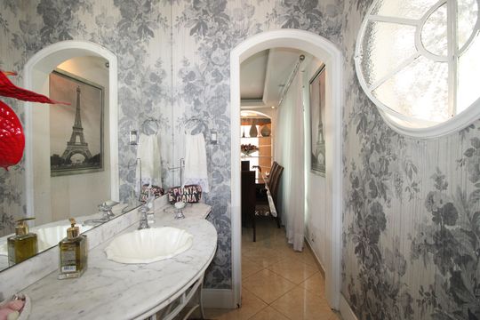 Lavabo de casa para alugar com 3 quartos, 200m² em Vila Jacuí, São Paulo