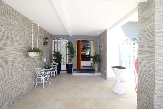 Garagem de casa para alugar com 3 quartos, 200m² em Vila Jacuí, São Paulo