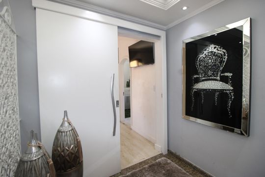 Escada de casa para alugar com 3 quartos, 200m² em Vila Jacuí, São Paulo