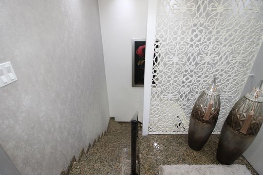 Escada de casa para alugar com 3 quartos, 200m² em Vila Jacuí, São Paulo