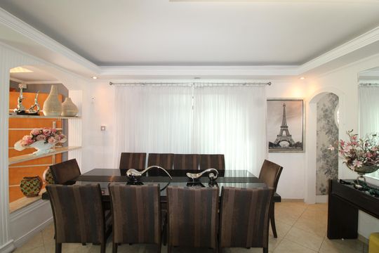 Casa para alugar com 3 quartos, 200m² em Vila Jacuí, São Paulo