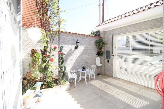 Garagem de casa para alugar com 3 quartos, 200m² em Vila Jacuí, São Paulo