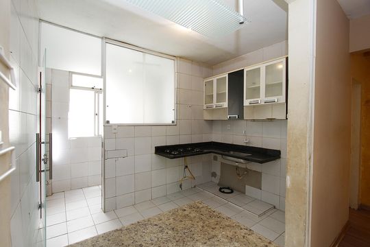 Cozinha de apartamento para alugar com 3 quartos, 84m² em Estrela Dalva, Belo Horizonte