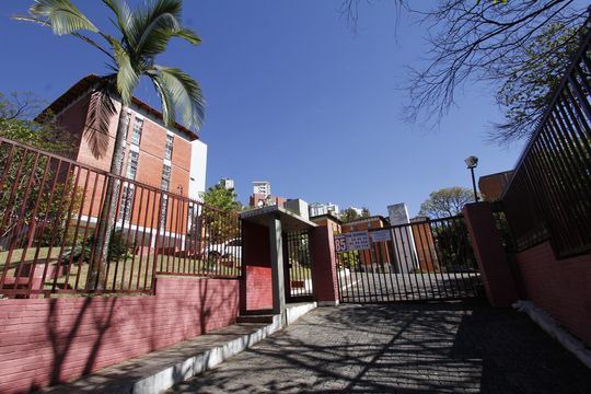 Fachada de apartamento para alugar com 3 quartos, 84m² em Estrela Dalva, Belo Horizonte