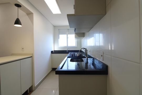 Cozinha de apartamento para alugar com 2 quartos, 63m² em Jardim Matarazzo, São Paulo
