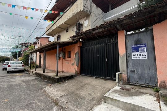 Fachada de casa para alugar com 1 quarto, 40m² em Piatã, Salvador
