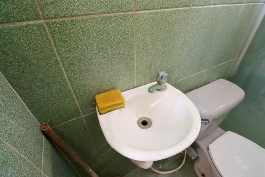 Banheiro de casa para alugar com 1 quarto, 40m² em Piatã, Salvador