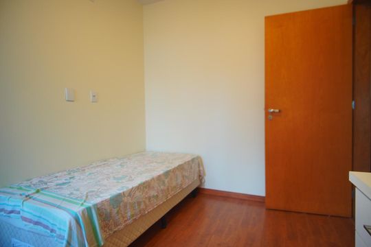Quarto 2 de casa para alugar com 3 quartos, 140m² em Parque Santa Fé, Porto Alegre