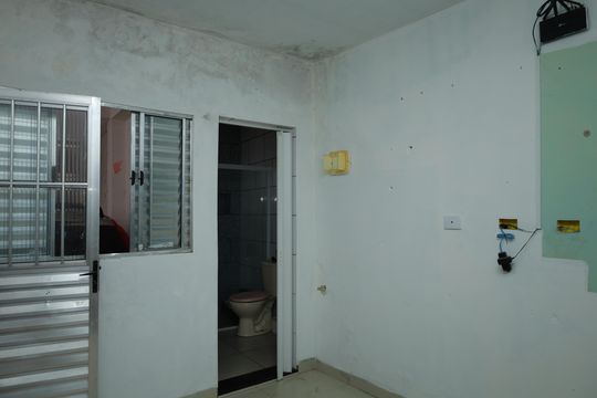 Cozinha de casa para alugar com 2 quartos, 70m² em Conjunto Habitacional A. E. Carvalho, São Paulo