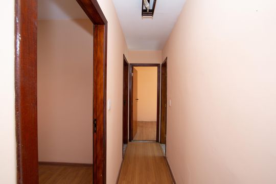 CORREDOR de apartamento à venda com 3 quartos, 64m² em Padre Eustáquio, Belo Horizonte