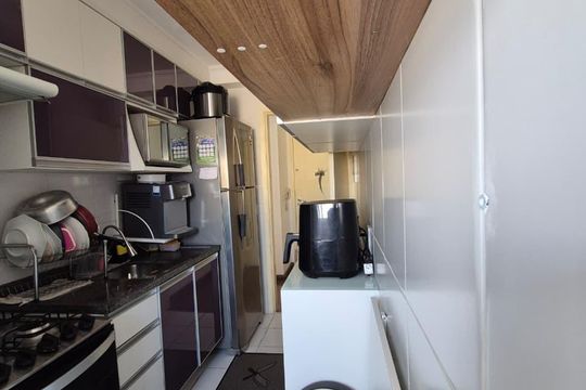 Cozinha de apartamento à venda com 2 quartos, 53m² em Km 18, Osasco