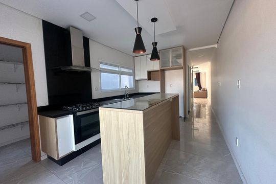 Cozinha de casa para alugar com 4 quartos, 150m² em Jardim Maria Helena, Barueri