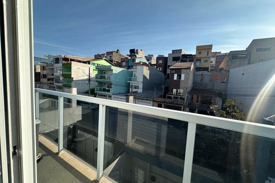 Varanda de casa para alugar com 4 quartos, 150m² em Jardim Maria Helena, Barueri