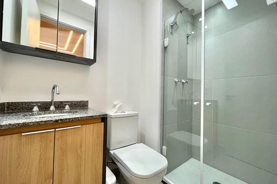 Banheiro de apartamento para alugar com 1 quarto, 29m² em Vila Santa Catarina, São Paulo