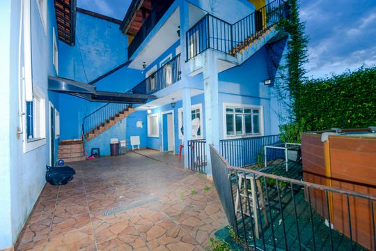 Quintal - Edícula  de casa à venda com 5 quartos, 500m² em Jardim Arapongas, Guarulhos