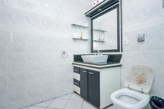 Banheiro Social de casa à venda com 5 quartos, 500m² em Jardim Arapongas, Guarulhos