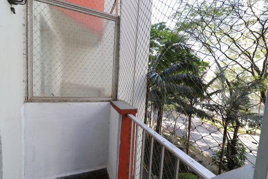 Varanda da sala de apartamento para alugar com 3 quartos, 63m² em Jardim Taquaral, São Paulo