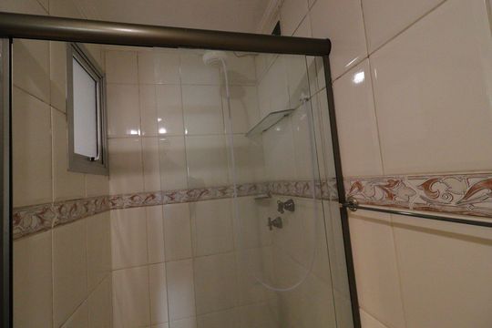 Banheiro 1 de apartamento para alugar com 3 quartos, 63m² em Jardim Taquaral, São Paulo