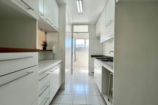 Cozinha de apartamento para alugar com 2 quartos, 60m² em Jardim Oriental, São Paulo