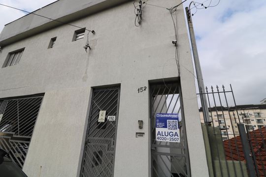 Fachada de casa para alugar com 2 quartos, 53m² em Vila Bela, São Paulo