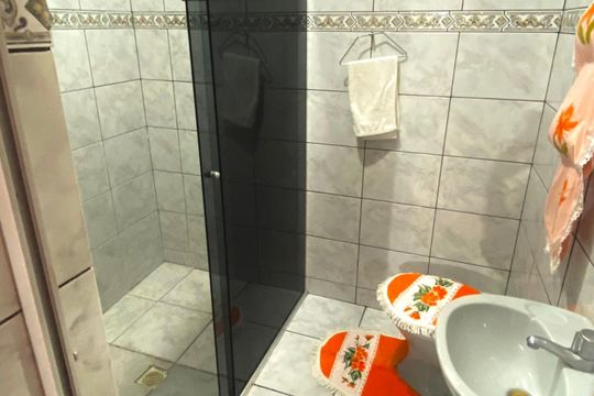 Banheiro de casa para alugar com 3 quartos, 100m² em Campanário, Diadema