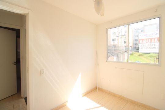 Quarto 1 de apartamento para alugar com 2 quartos, 45m² em Pechincha, Rio de Janeiro