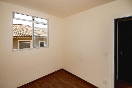 Quarto 1 de apartamento à venda com 2 quartos, 44m² em Vila Esportiva, Vespasiano