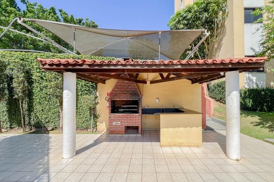 Área comum - Churrasqueira de apartamento para alugar com 2 quartos, 51m² em Conjunto Residencial Vista Verde, São Paulo
