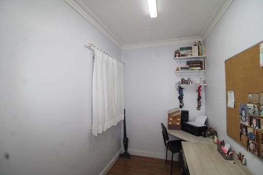 Casa para alugar com 3 quartos, 160m² em Vila Roque, São Paulo