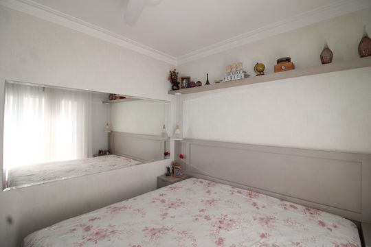Quarto 3 de casa para alugar com 3 quartos, 160m² em Vila Roque, São Paulo