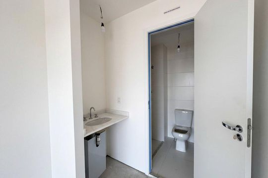 Banheiro de kitnet/studio à venda com 1 quarto, 26m² em Perdizes, São Paulo