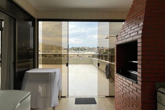 Apartamento à venda com 4 quartos, 350m² em Palmares, Belo Horizonte