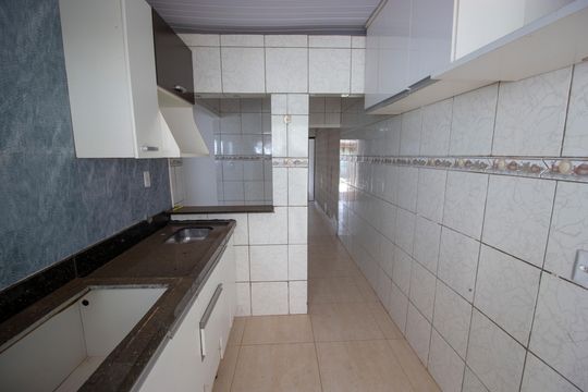 Casa à venda com 3 quartos, 150m² em Taquatinga Norte, Brasília