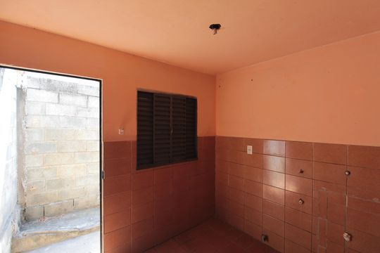 Área de Serviço de casa para alugar com 2 quartos, 46m² em Jardim dos Comerciários, Belo Horizonte