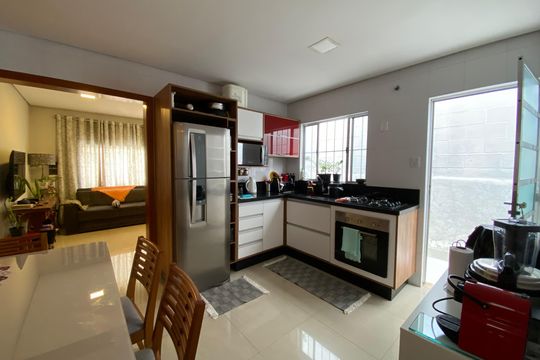 Casa à venda com 2 quartos, 100m² em Vila Lageado, São Paulo