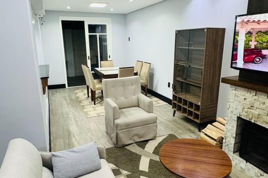 Sala de casa de condomínio à venda com 3 quartos, 120m² em Aberta dos Morros, Porto Alegre
