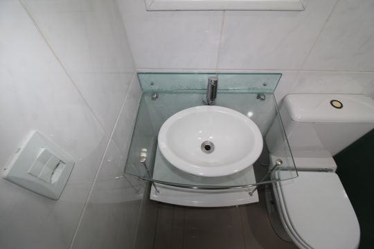 Banheiro de apartamento para alugar com 2 quartos, 60m² em Santana, São Paulo
