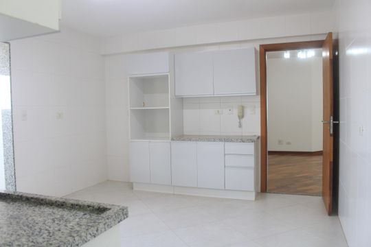 Cozinha de apartamento à venda com 3 quartos, 130m² em Barcelona, São Caetano do Sul