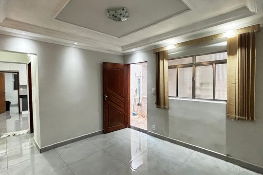 Casa para alugar com 2 quartos, 90m² em Jardim Santo André, Santo André