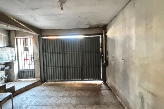 Garagem de casa para alugar com 2 quartos, 90m² em Jardim Santo André, Santo André