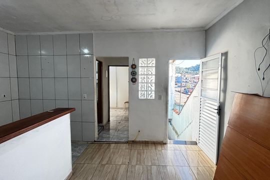 Sala de casa para alugar com 1 quarto, 70m² em Jardim Santo André, Santo André