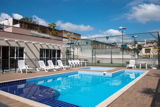 Área externa de apartamento para alugar com 2 quartos, 55m² em Jardim Rodrigues Alves, Ferraz de Vasconcelos