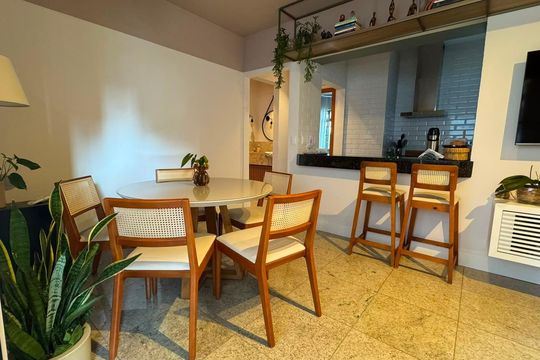 Apartamento à venda com 2 quartos, 74m² em Carmo, Belo Horizonte