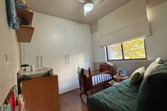 Quarto de apartamento à venda com 2 quartos, 74m² em Carmo, Belo Horizonte